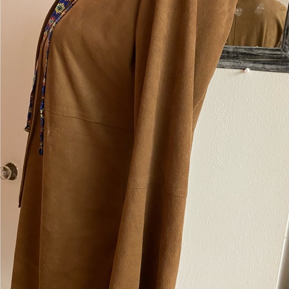 Max Studio women long sleeves blouse faux suede 
100% polyester RN# 58822 Cut# 7 - Picture 7 of 15